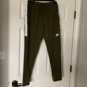 Nike Tribute Pants